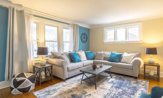 Royal Oak Casa | New! Charming Historic Home, Walkable To Downtown Royal Oak