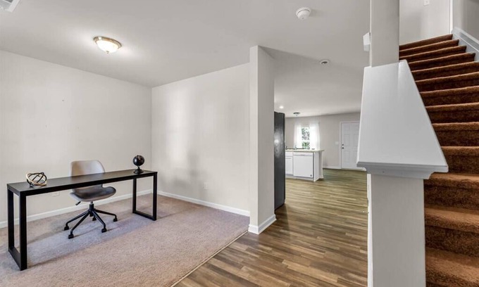 Winston - Salem Casa | NEW, Clean, Modern! 4 bed Cozy Home Close To DWNTN