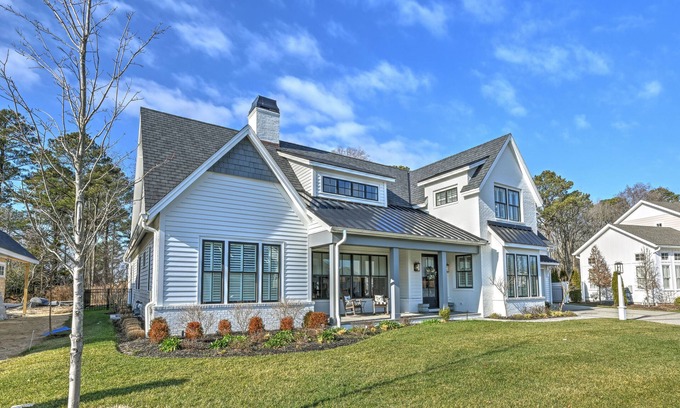 Lewes Casa | New Construction in-town Lewes with private pool!