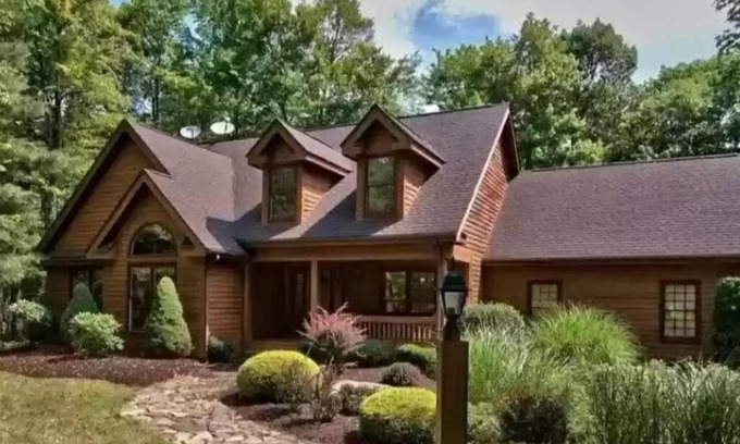 Lake Harmony Chalet De Esquí | NEW Contemporary Chalet 5 Bed/3 Bath in Split Rock