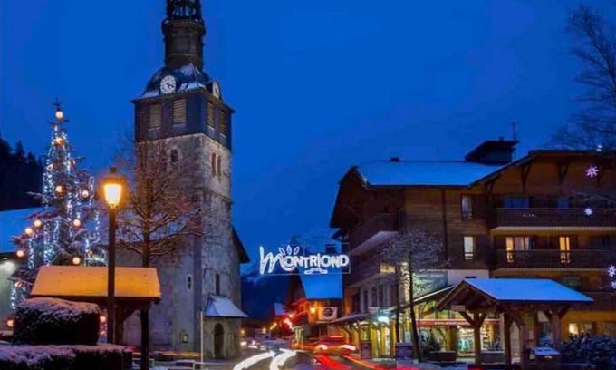 Montriond Apartamento | NEW Refuge Nantaux Cosy 3 bed, Alpine style central Montriond Ski Bus 200 metres