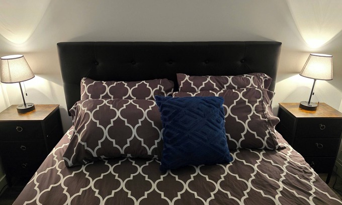 Strathcona County Casa | New Cozy 1 Bedroom Basement