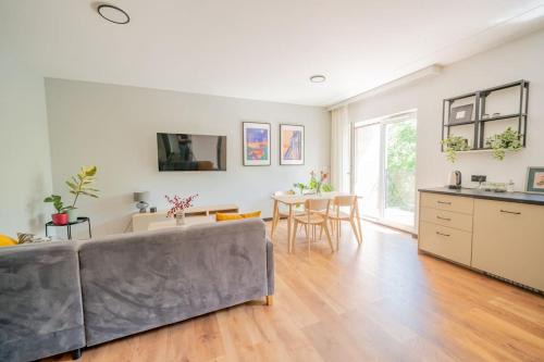 Chorzow Apartamento | New & cozy apartment by the Park
