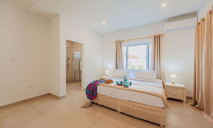 Shiribana Casa | NEW | Cozy, BBQ, Spacious Outdoor, Pool, 6 Sleeps