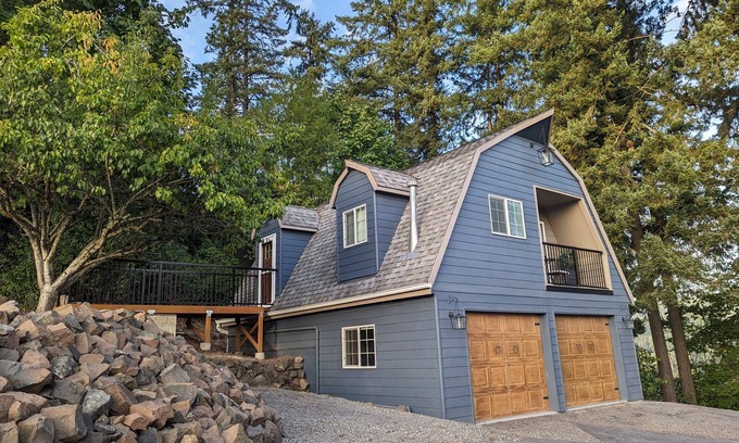 Longview Cabaña | New Cozy Cottage - Centrally located in the Pacific Northwest