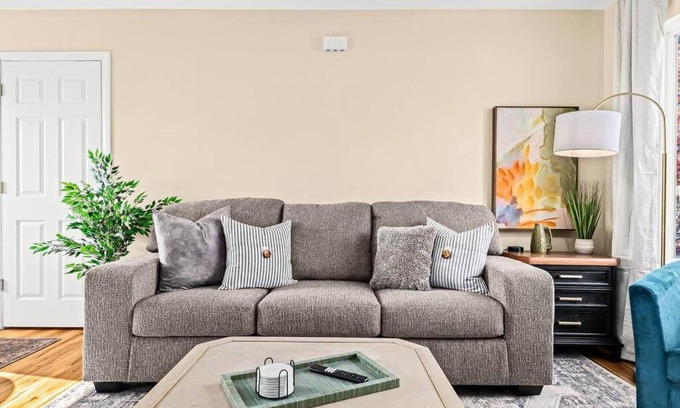 Roseville Apartamento | New Cozy Lower Flat in Roseville