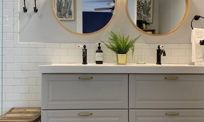 Point Loma Casa | New cozy studio, 2 queen beds, kitchen, walk to water!