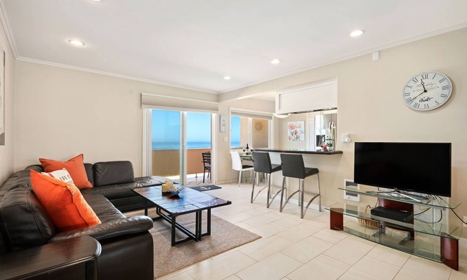 Carpinteria Condominio | NEW CS 212 - 2bd Ocean Views, Walk Everywhere - You, me, and the Sea!