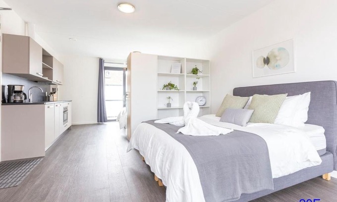 Delft Apartamento | New Delft City view central modern family top floor apartment Utopia 20e