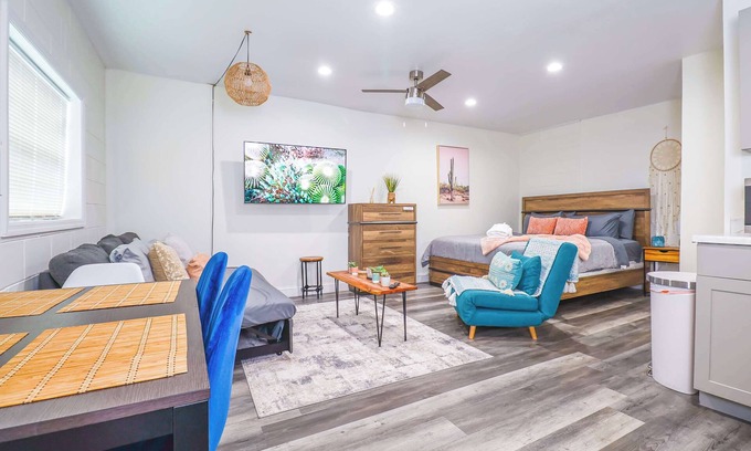 Orlando Apartamento | NEW Designed Apt 2023 NrUCF PETSOk PrivateEntry