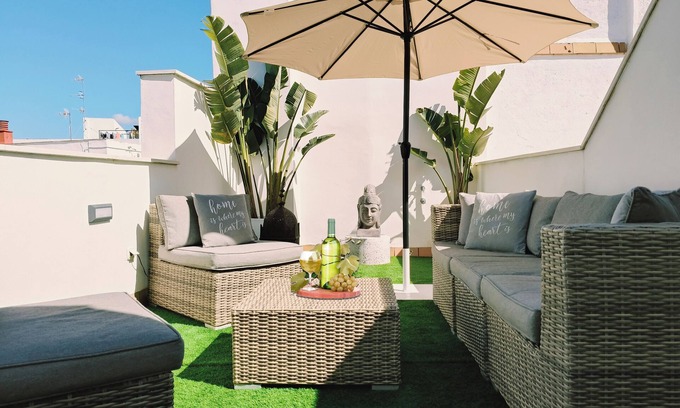 Cruz Roja-Capuchinos Apartamento | NEW Designer Penthouse in Sevilla center