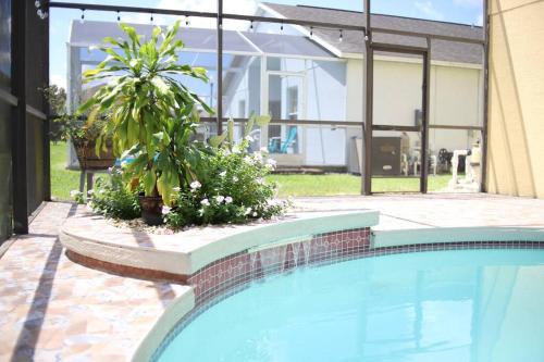 Ridgewood Lakes Casa | NEW Disney World Villa 4BR, Private Pool Fam Retreat