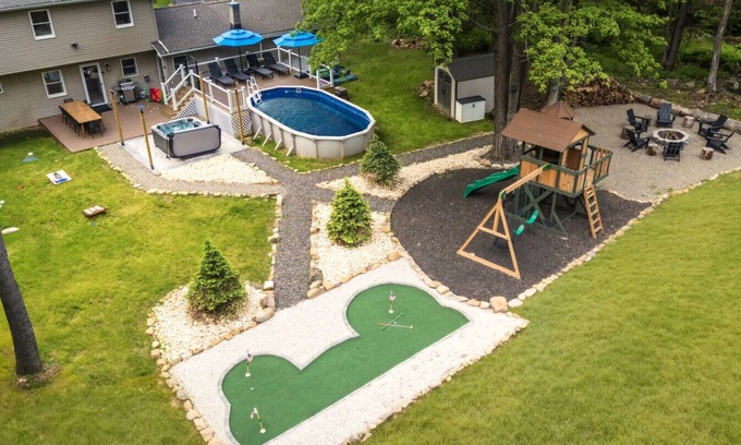 Pocono Summit Casa | NEW! Dream House- Heated Salt Pool, Hot Tub, Game Room, Lake Access