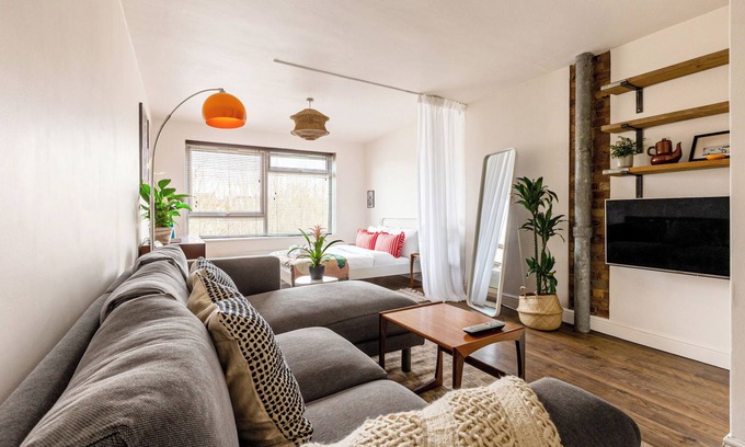 Leyton Apartamento | New! Dreamy Leytonstone Studio | 5 min to Tube
