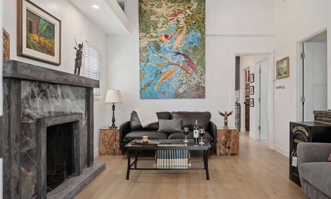 Westside Casa | NEW Driftwood Villa – 3BD, 2BA Close to Beach and Everything!
