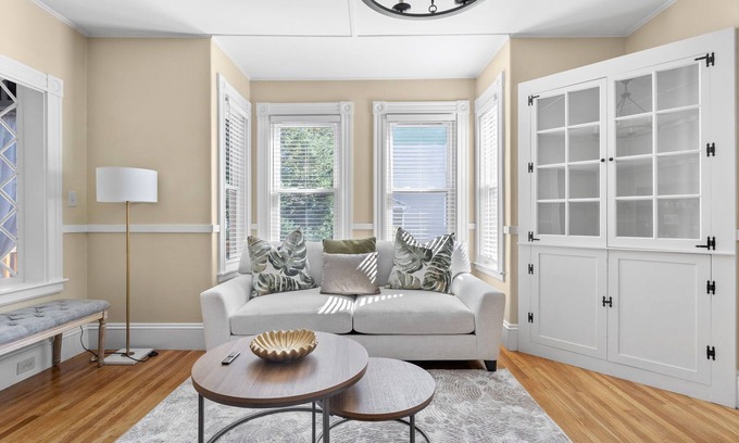Reading Apartamento | New England Historic Charm Meets Modern Style in the North Shore