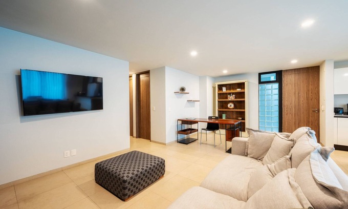Coyoacan Condominio | NEW Equipped Condo w/GYM & Roof