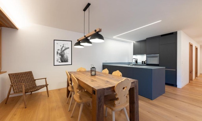 St. Moritz Apartamento | New! Exclusive Apartment 3min to Chantarella Bahn