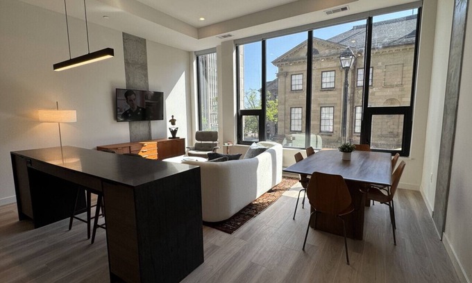 Downtown Halifax Apartamento | *NEW Executive Mid-Century Modern 2B/2B
