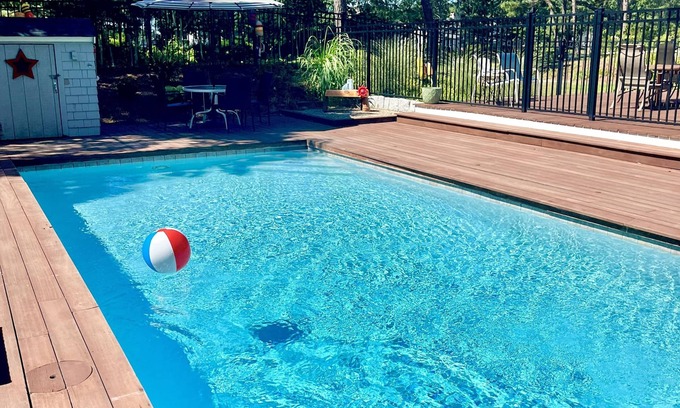 Mashpee Casa | New For Rent! New Seabury w/ Heated Pool, Golf Course Views & Close to Beaches