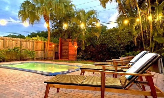 Croissant Park Casa | NEW! Fox Island Heated Spa- Downtown & Beach