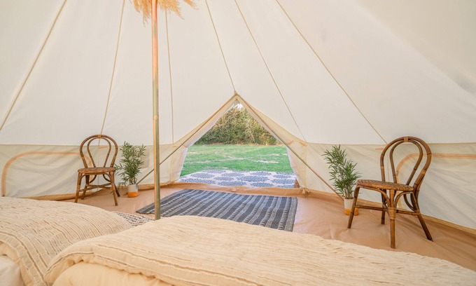 Kansas City Alquiler De RV | NEW!!! Glamorous Glamping Suite | 2 Full Size Beds