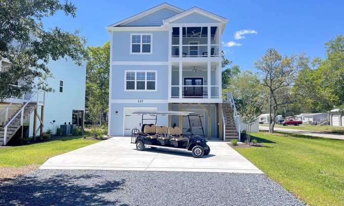 Tranquil Harbour Casa | New gorgeous home with Pool, New 8 seater Golf Cart, elevator, with easy access to beach