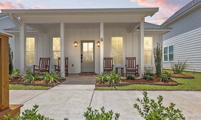Youngsville Casa | New Grand Slam Cottage | King Bed + Sports Complex