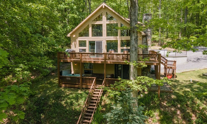 North Glade Hills Casa | New! Happy Times: Dogs OK, Lakefront, Dock Slip, A/C, Fire Pit!