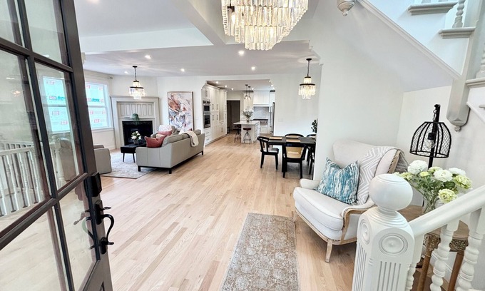 Stillwater Casa | NEW Heritage Retreat 4 bed and 3.5 bath ensuite in the heart of Stillwater
