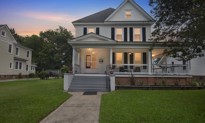 Elizabeth City Casa | NEW! Historic Elegance in the Heart of Elizabeth City