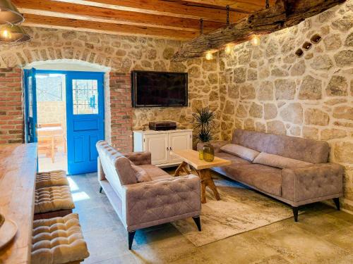 Blato Casa | NEW! Holiday Home Retro Stone House