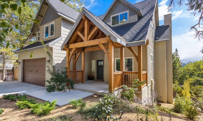 Blue Jay Casa | New Home 2 Mstrs, AC, EV Chgr, Pool Table, Lake Rights