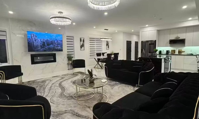 Stratford Casa | new house. built in 2022