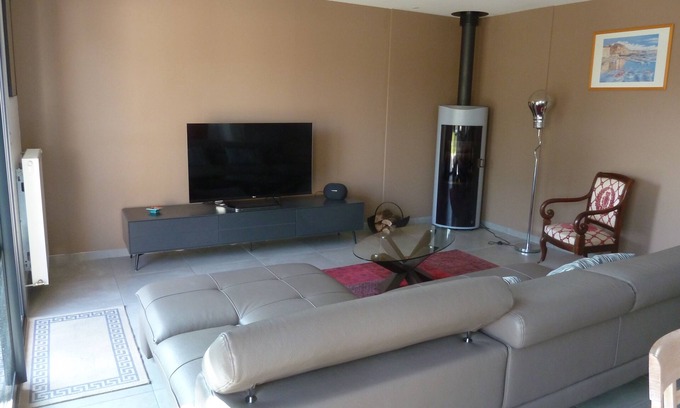Pessac Casa | TRANQUILA CASA CONTEMPORÁNEA NUEVA