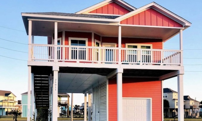 Pointe San Luis Casa | *NEW House listing with beautiful bay views / walking distance to pool and beach
