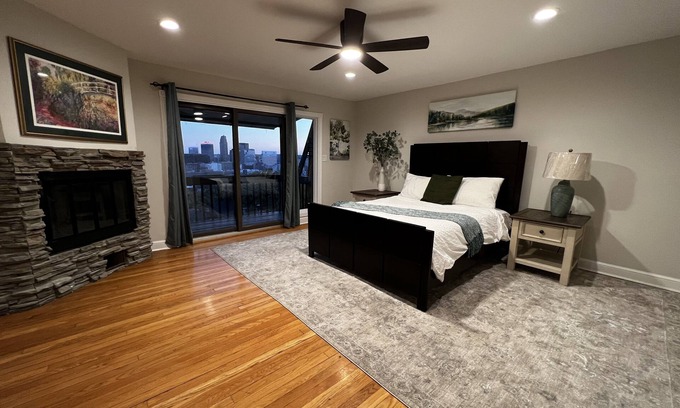 Mount Auburn Casa | NEW House of Liberty: 3BR 2BA w/ PRVT Hot Tub, Modern Patio, Amazing City Views