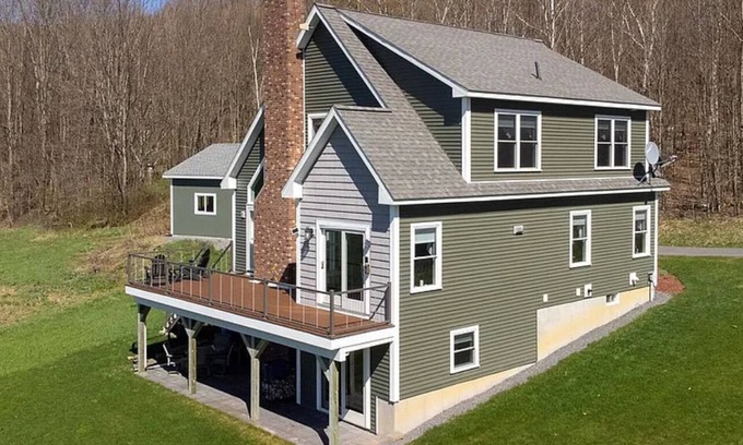 East Worcester Casa | New house with full amenities sleeps 10. 56acers, 1100acers state land adjacent