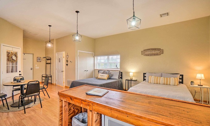 Fletcher Apartamento | NEW! Inviting Studio on 31-Acre Ranch in Fletcher!