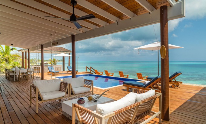 Tar Bay Casa | New IslandChicBeach Home! StunningViews-Pool-OutdoorKitchen-Reef-mini bballCourt