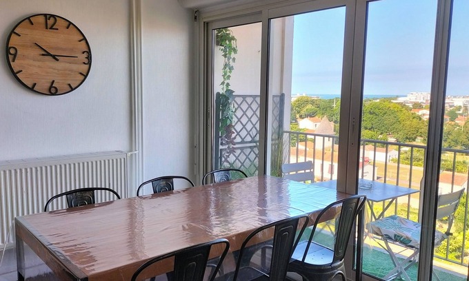 La Rochelle Apartamento | New: large, bright apartment with sea view near center and port