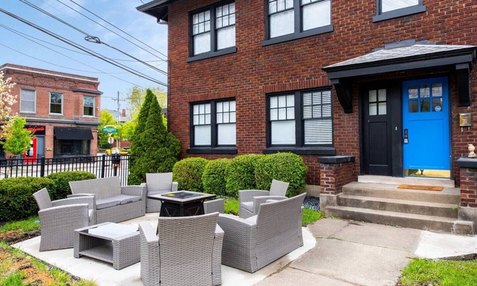 Tyler Park Casa | New! Legends Louisville - Highlands - 6bd/3.5ba!