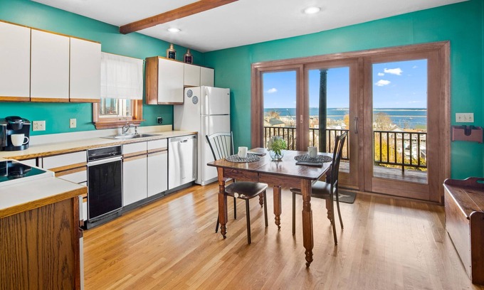Plymouth Casa | *New Listing 2023* Plymouth Perch - Plymouth Home with Spectacular Water Views