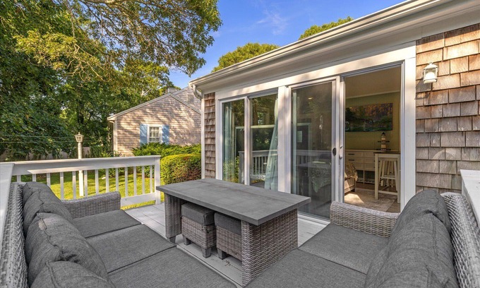 Hyannis Apartamento | [New Listing] Cozy Studio near the Beach and Main Street - Captain Gosnold - 18C