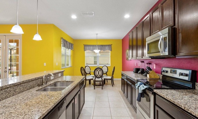 Crystal Cove Casa | Disfrute de Orlando con nosotros - Crystal Cove - Villa espaciosa e increíble de 7 habitaciones, 5 baños, 6 millas a Disney