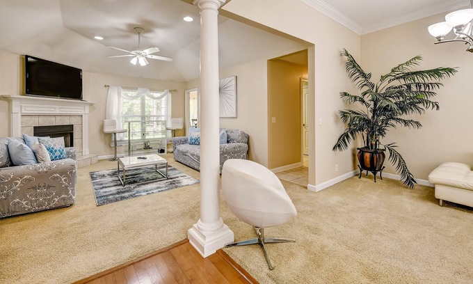 Brunswick Casa | New listing! Dog-friendly home w/ bar, yard, & community clubhouse access