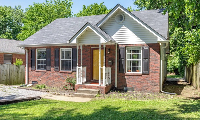 Eastwood Casa | NEW LISTING- East Nashville Bungalow 2BD/2BA.