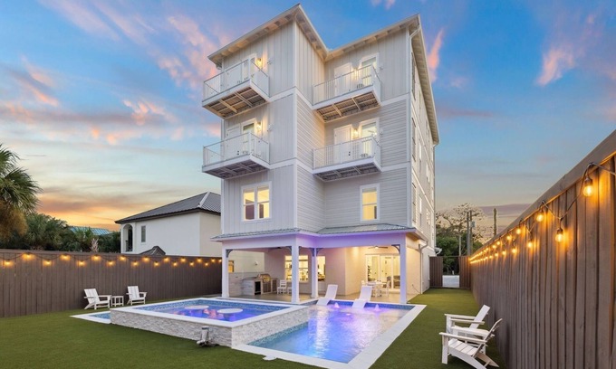 Tang-O-Mar Casa | New Listing! Private Pool and Spa! Game Room! Elevator! Grill! Bikes! Sleeps 44!