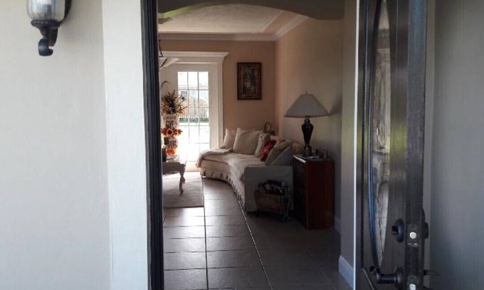 Homestead Casa | ¡Nuevo listado! Pintoresca casa colonial española Puerta de entrada a los Cayos FL y Everglades