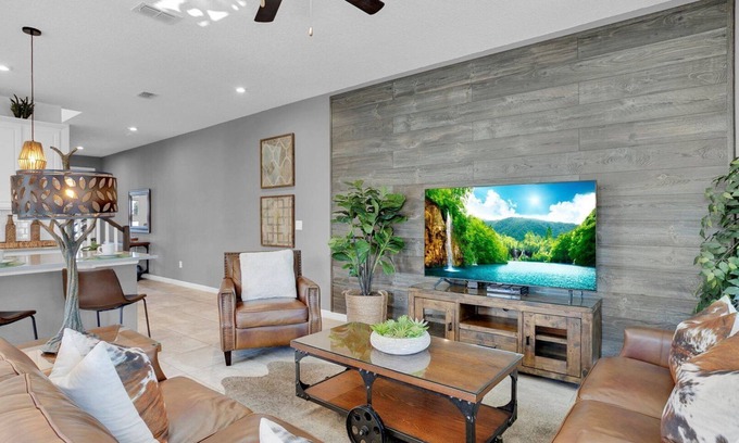 Kissimmee Casa | New Listing! Solara Resort, 8mi to Disney & 15mi to Universal - GRH584919